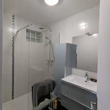 Olympic Hideaway: Rent Today * Courbevoie